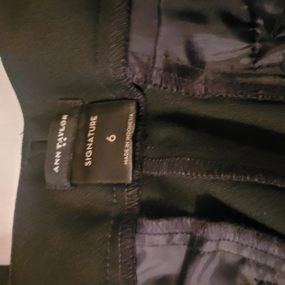 Anne Taylor Signature Black Pants 6 - Picture 2 of 4
